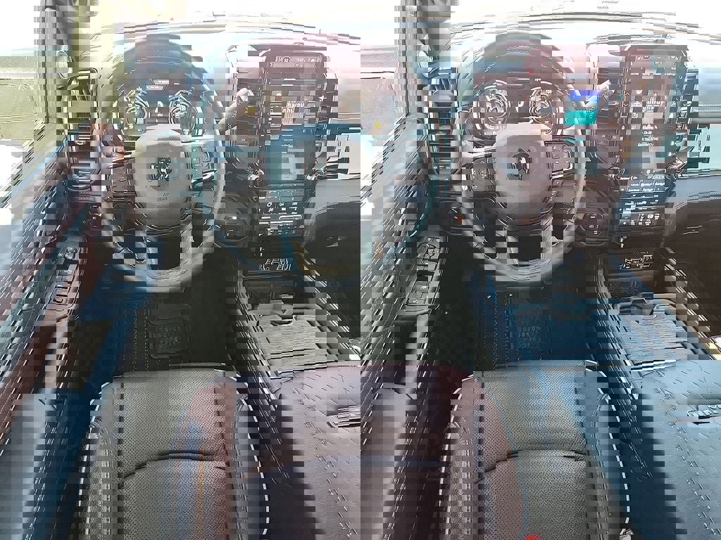 Used 2026 RAM 3500 Limited image 21