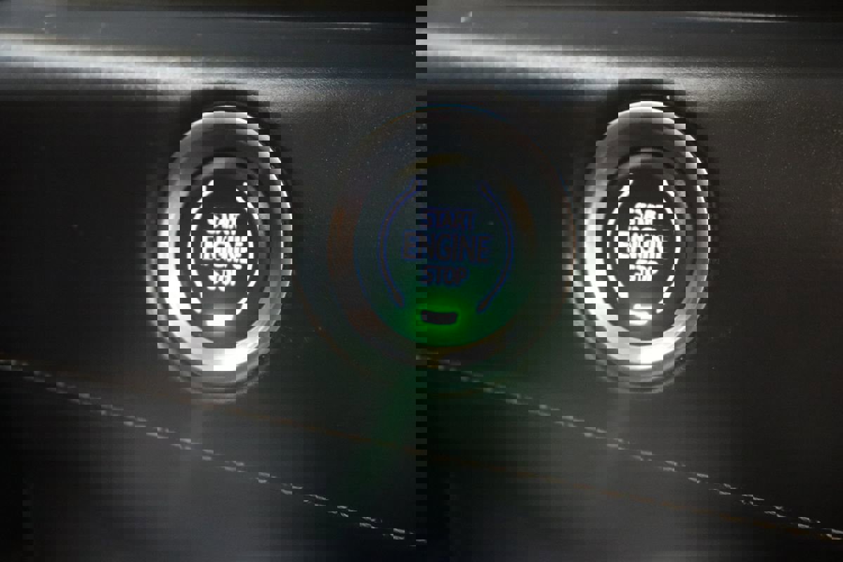 Used 2022 Cadillac Escalade Sport Platinum w/ LPO, ONYX Package image 50