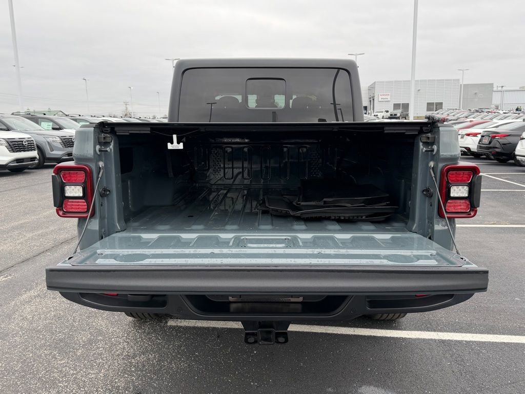 Used 2025 Jeep Gladiator Willys image 39