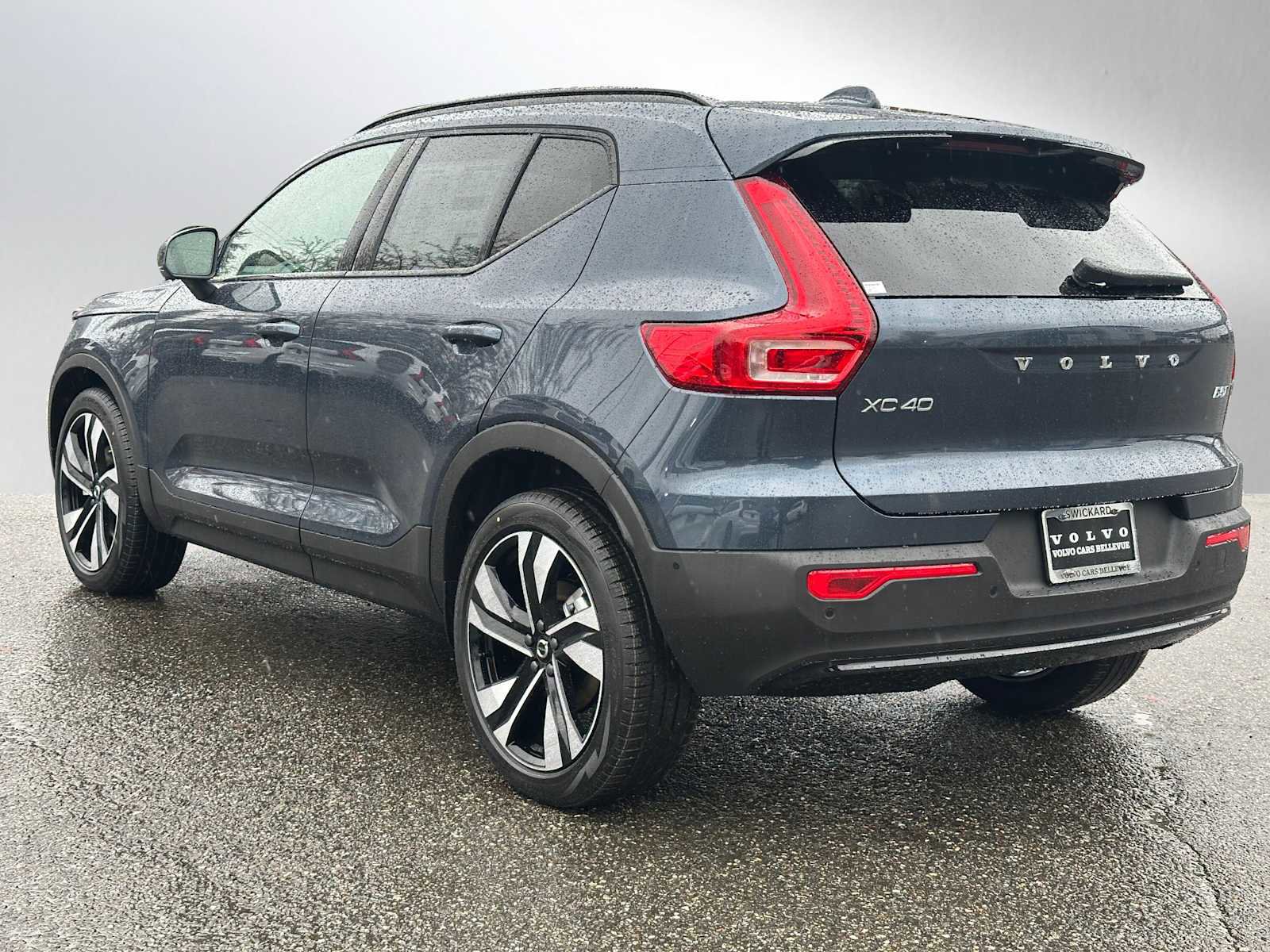 New 2026 Volvo XC40 B5 Ultra w/ Climate Package image 5