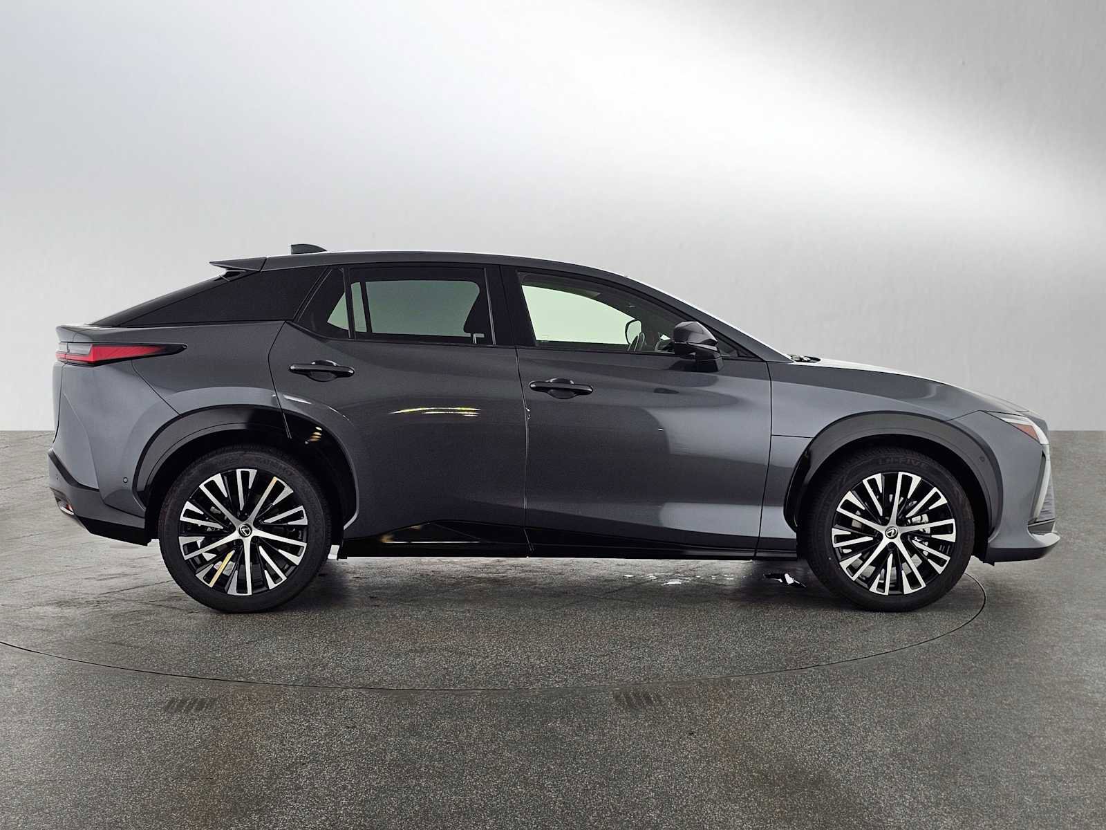 Used 2023 Lexus RZ 450e Premium w/ Technology Package AWD/4WD image 2