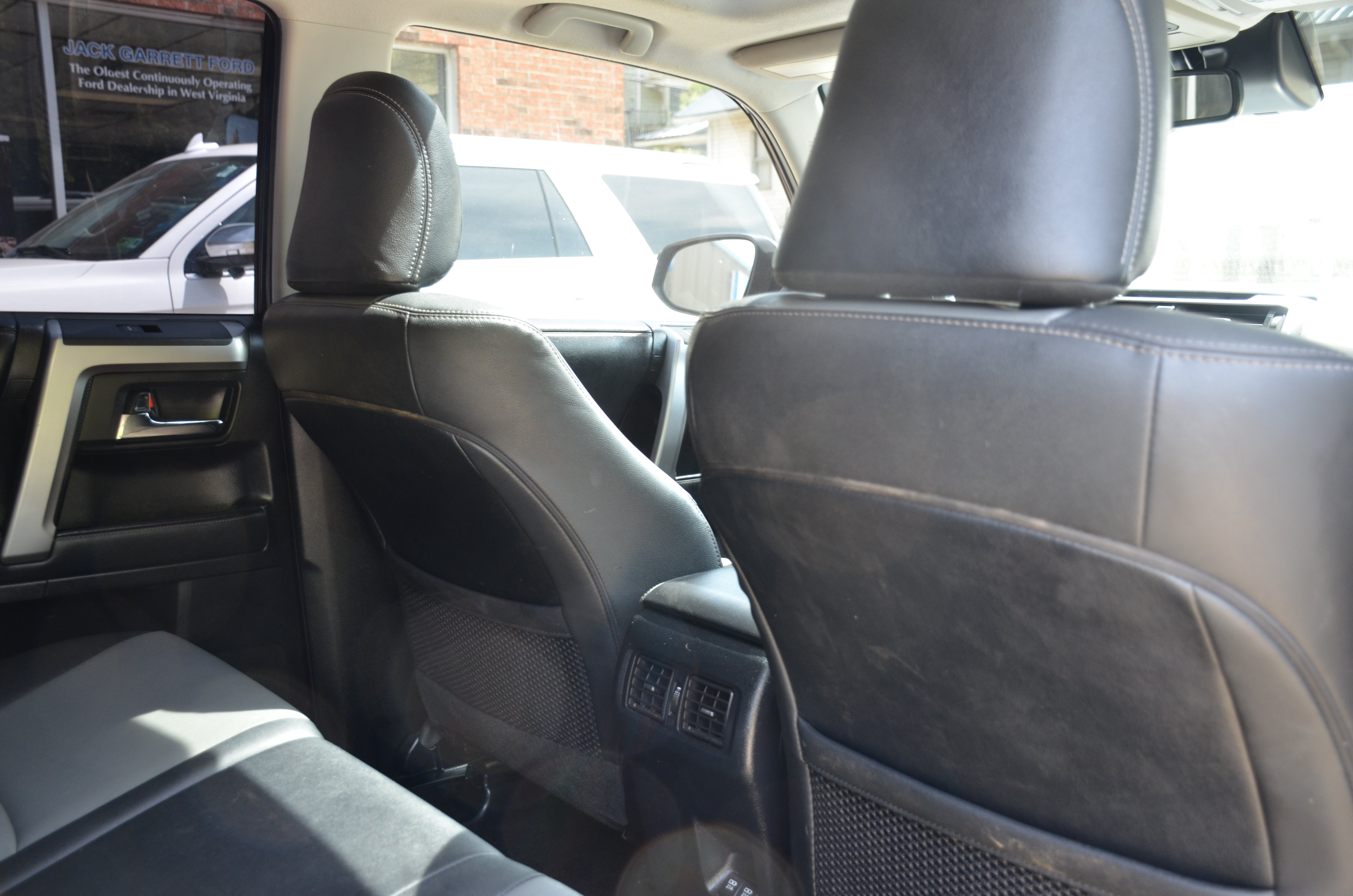 Used 2021 Toyota 4Runner SR5 Premium w/ Moonroof Package AWD/4WD image 39