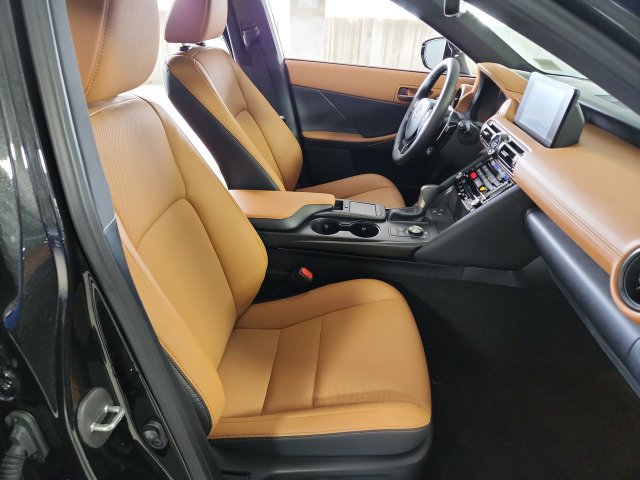 Used 2023 Lexus IS 300 w/ Comfort Package RWD image 30