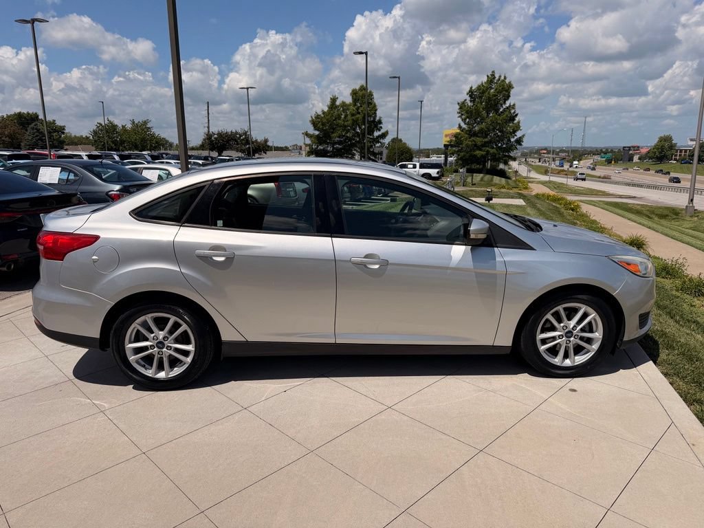 Used 2017 Ford Focus SE FWD image 10