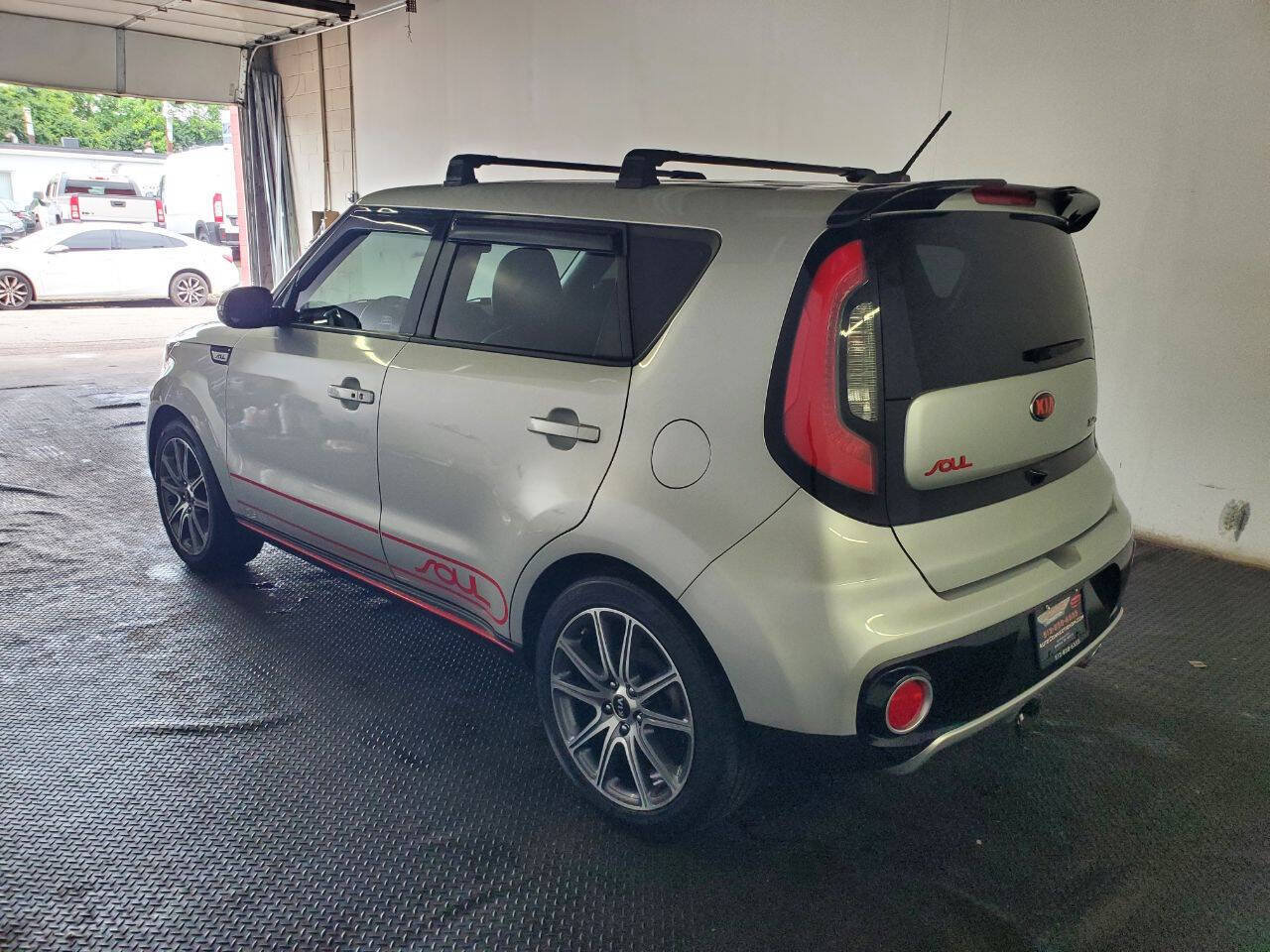 Used 2019 Kia Soul ! w/ Technology Package FWD image 5