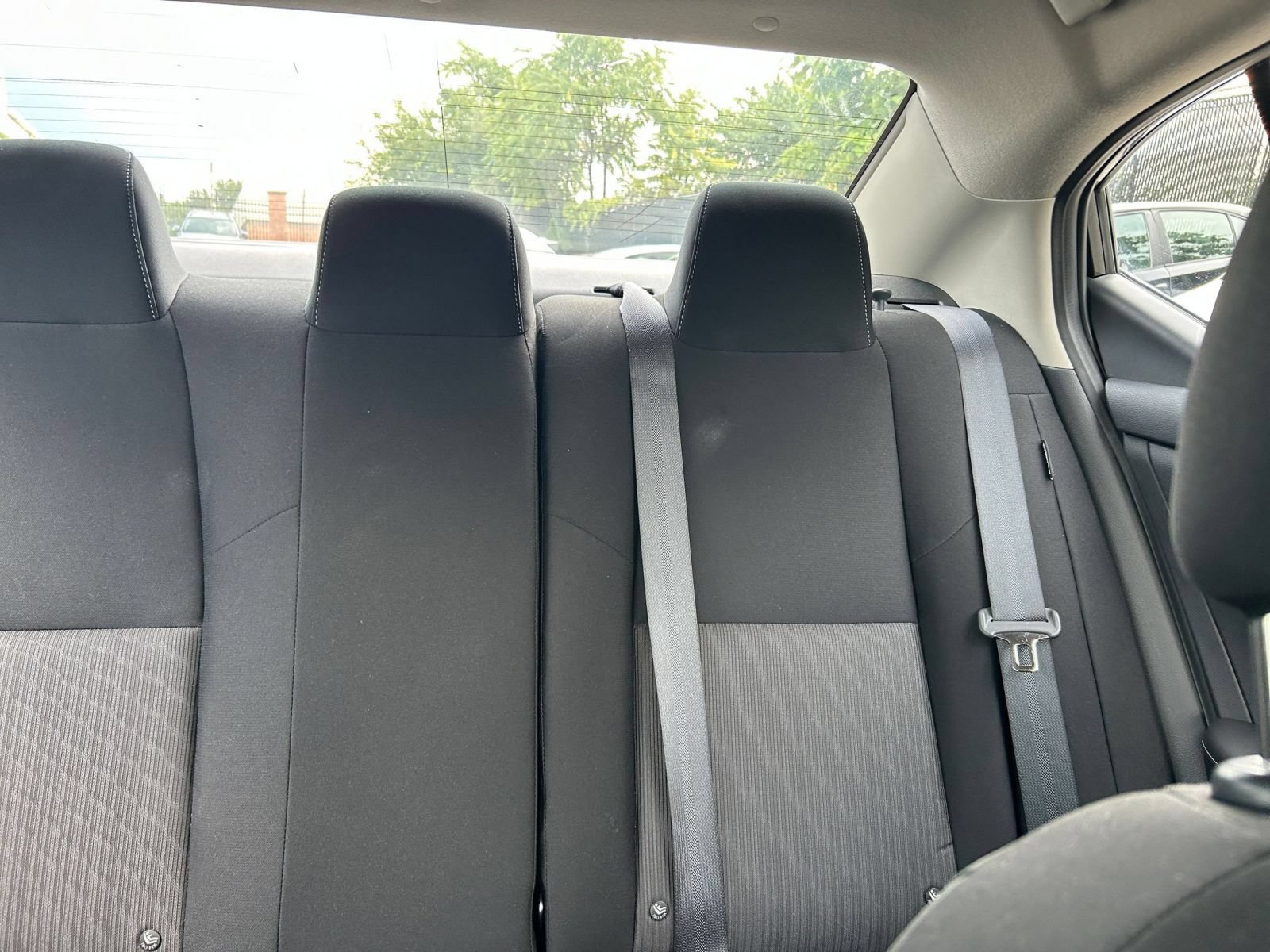 Used 2025 Nissan Sentra SV FWD image 32