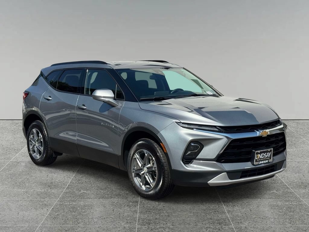 Used 2024 Chevrolet Blazer LT w/ Convenience Package FWD image 9