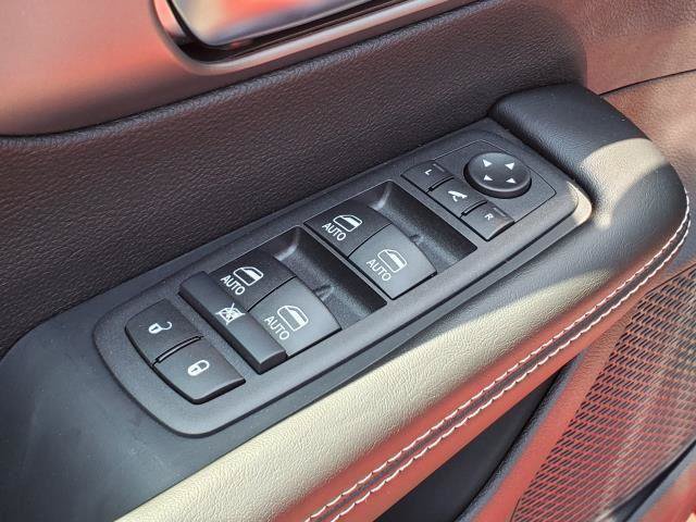New 2027 Chrysler Pacifica Limited w/ S Appearance Package FWD image 21