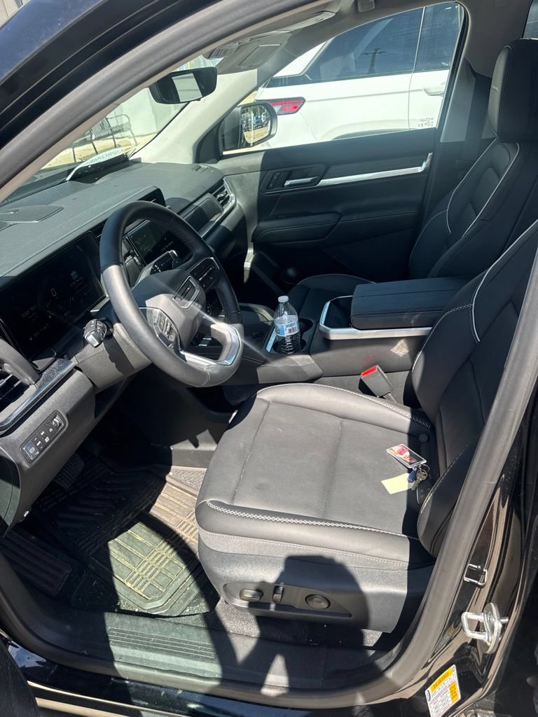 Used 2026 GMC Terrain Denali AWD/4WD image 9