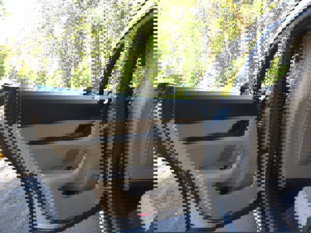 Used 2023 Porsche Taycan 4 Cross Turismo w/ Premium Package image 25