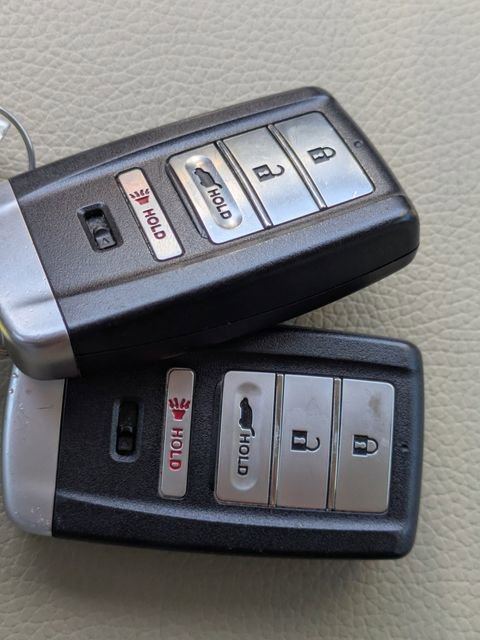 Used 2020 Acura MDX FWD image 35