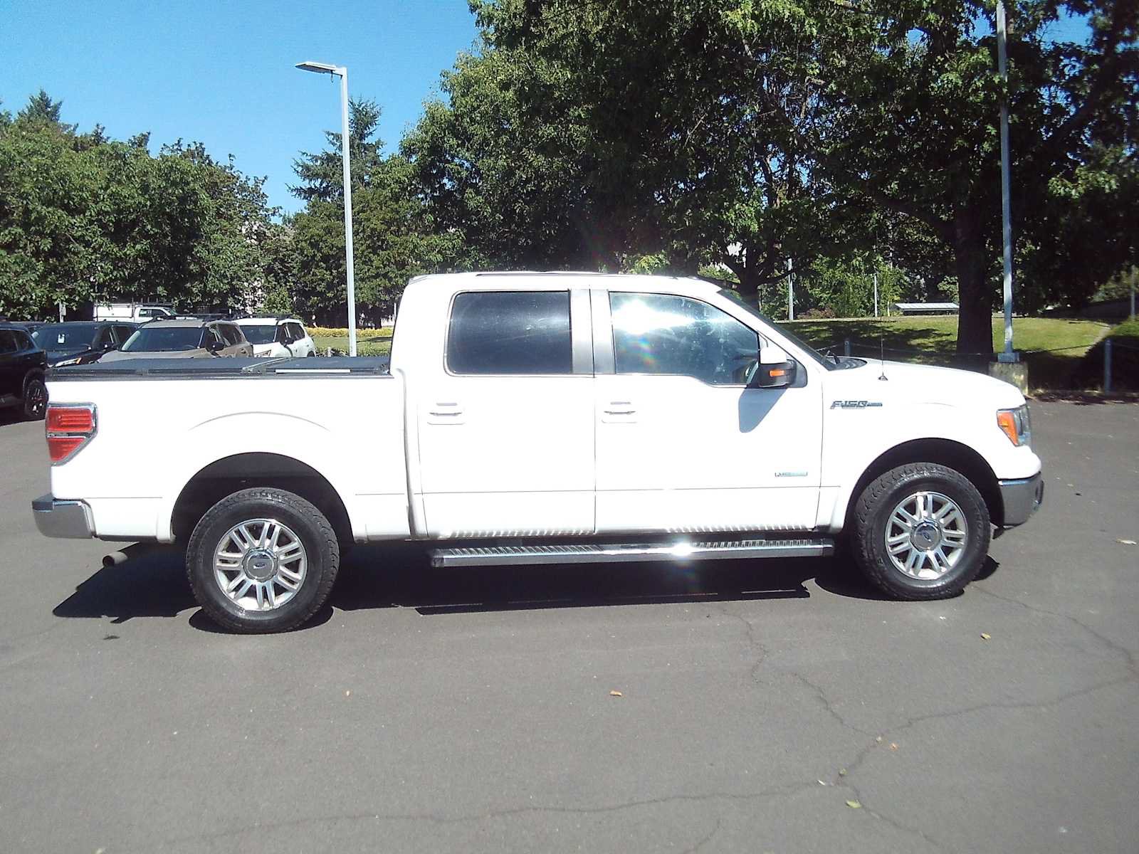 Used 2014 Ford F150 Lariat w/ Equipment Group 501A Mid AWD/4WD image 6