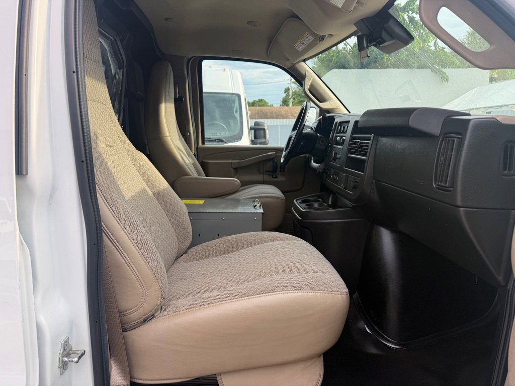 Used 2021 Chevrolet Express 2500 w/ Driver Convenience Package image 25