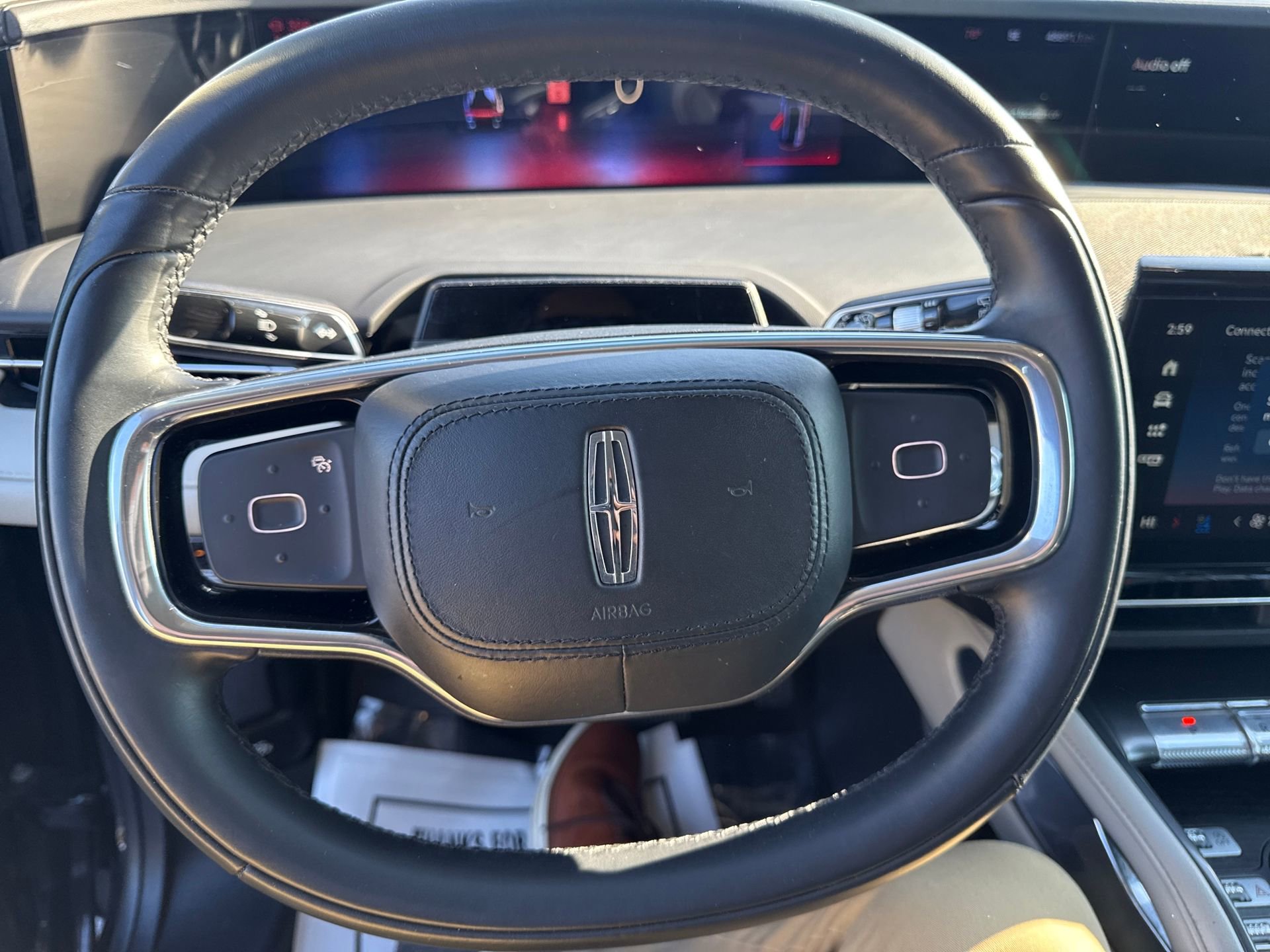 Used 2024 Lincoln Nautilus Reserve image 32