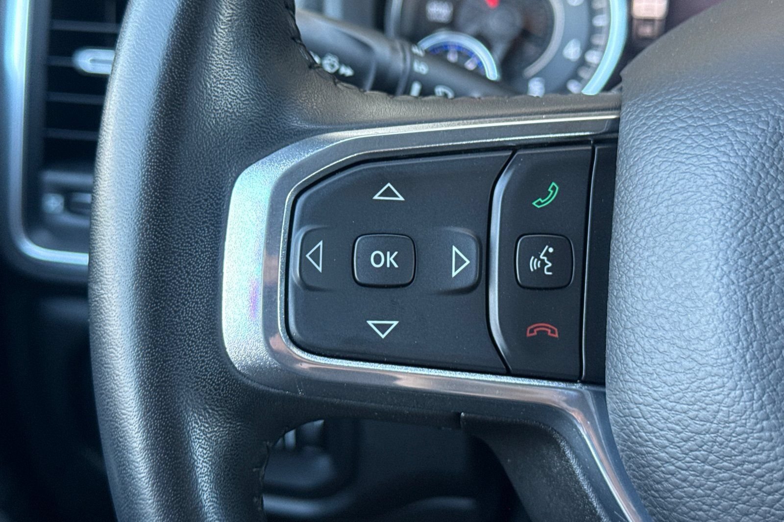 Used 2022 RAM 1500 Laramie AWD/4WD image 34