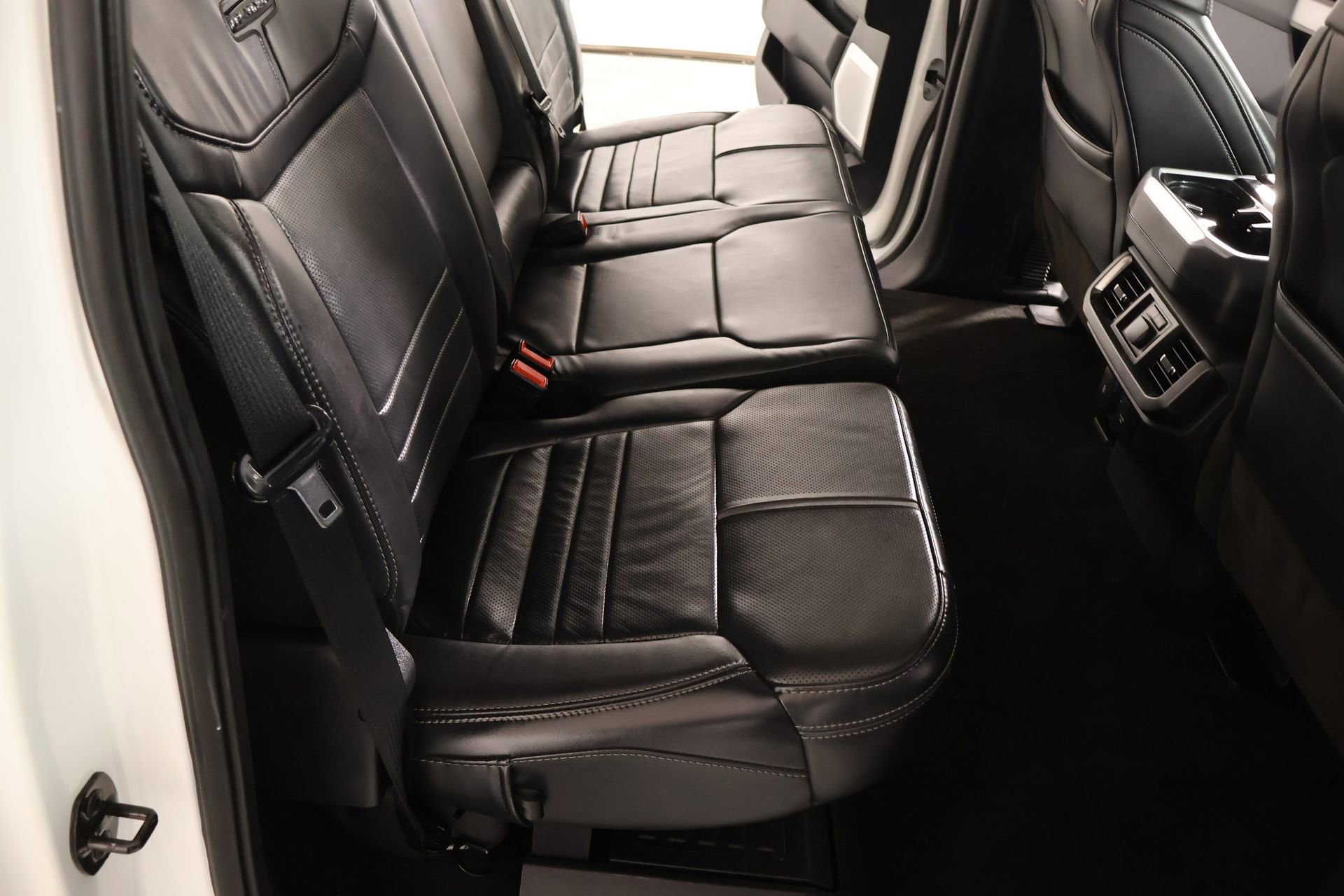 Used 2022 Ford F150 Platinum w/ Equipment Group 701A High image 16