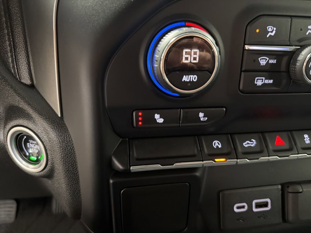 Used 2019 Chevrolet Silverado 1500 RST AWD/4WD image 32