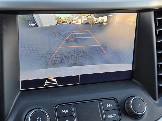 Used 2023 GMC Acadia SLE image 17