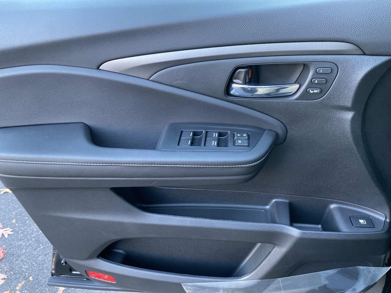 New 2026 Honda Ridgeline RTL image 17