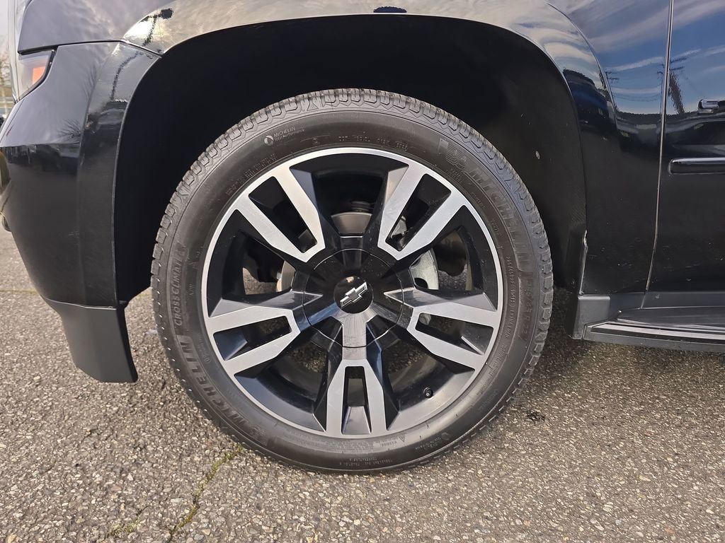 Certified 2018 Chevrolet Suburban Premier image 41