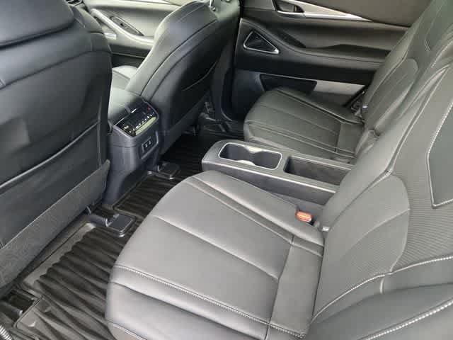 Certified 2027 INFINITI QX60 Sport w/ Dark Cargo Package AWD/4WD image 11