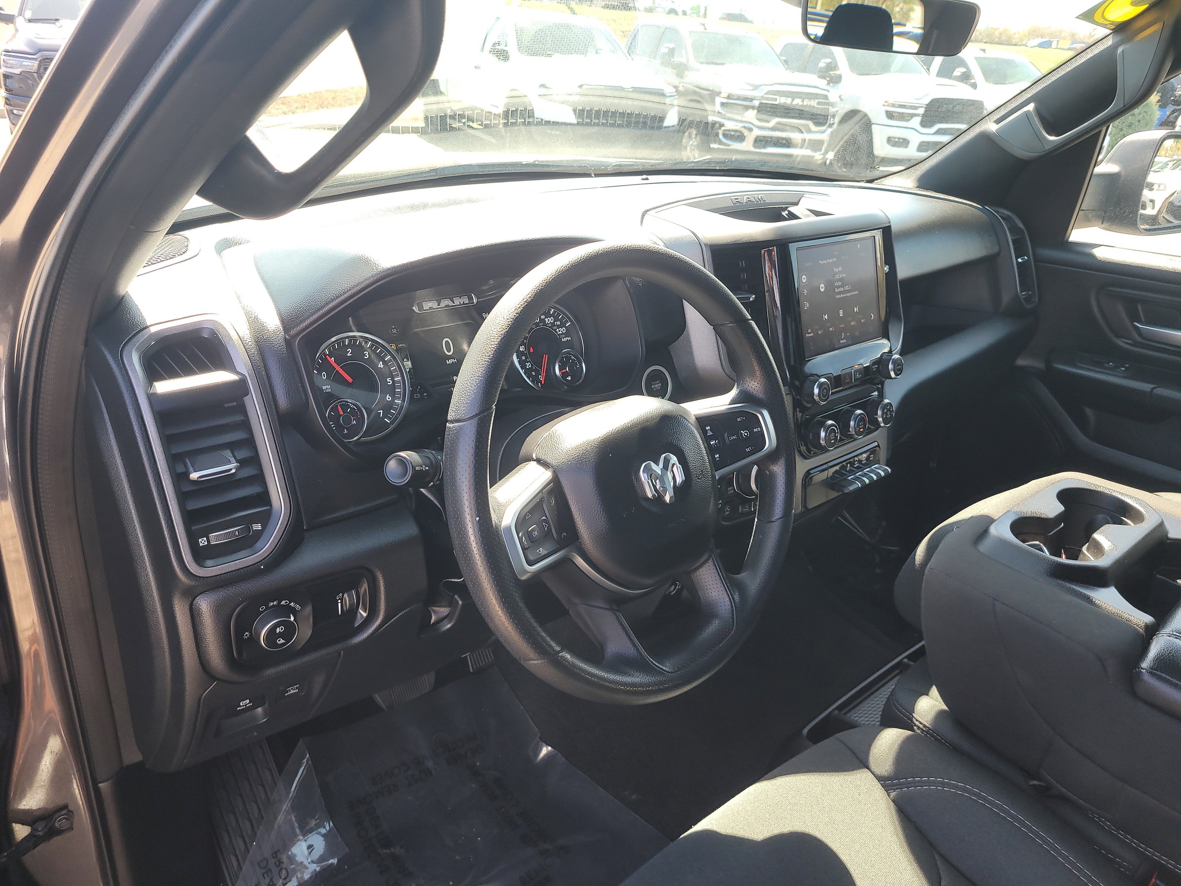 Used 2025 RAM 1500 Warlock AWD/4WD image 19
