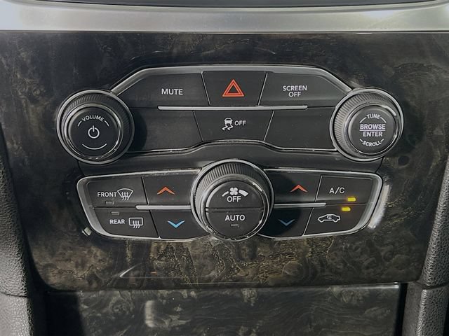 Used 2020 Chrysler 300 Limited RWD image 23