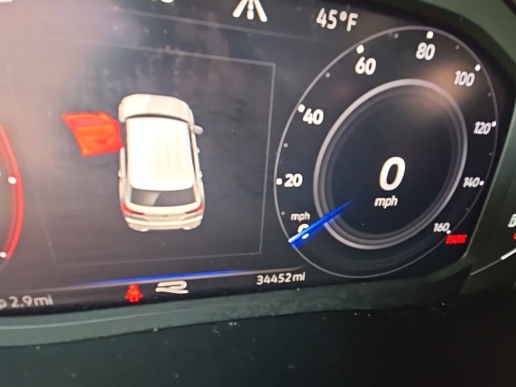 Used 2022 Volkswagen Atlas Cross Sport SEL R-Line image 16