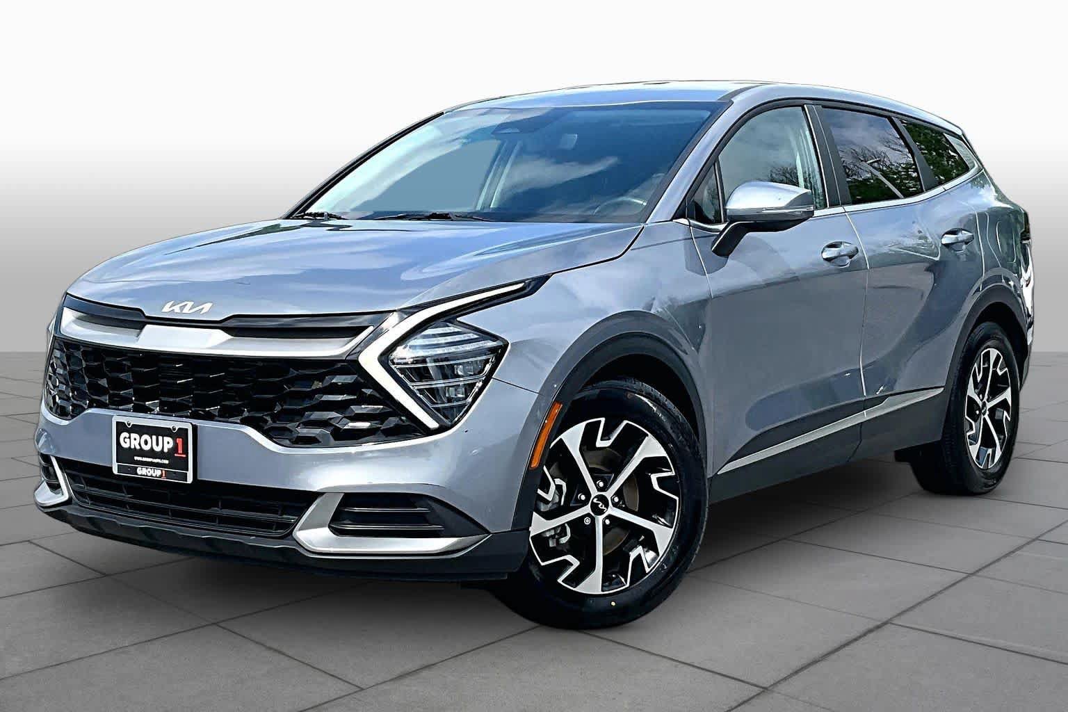 Used 2024 Kia Sportage EX FWD image 1