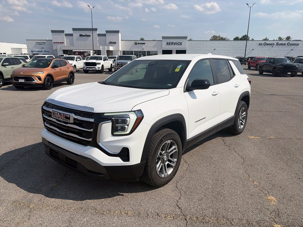 Used 2026 GMC Terrain Elevation AWD/4WD image 2