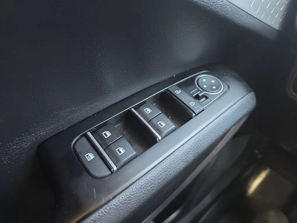 Used 2021 Kia Soul LX FWD image 21