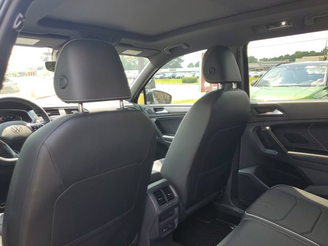Certified 2023 Volkswagen Tiguan SEL R-Line AWD/4WD image 11