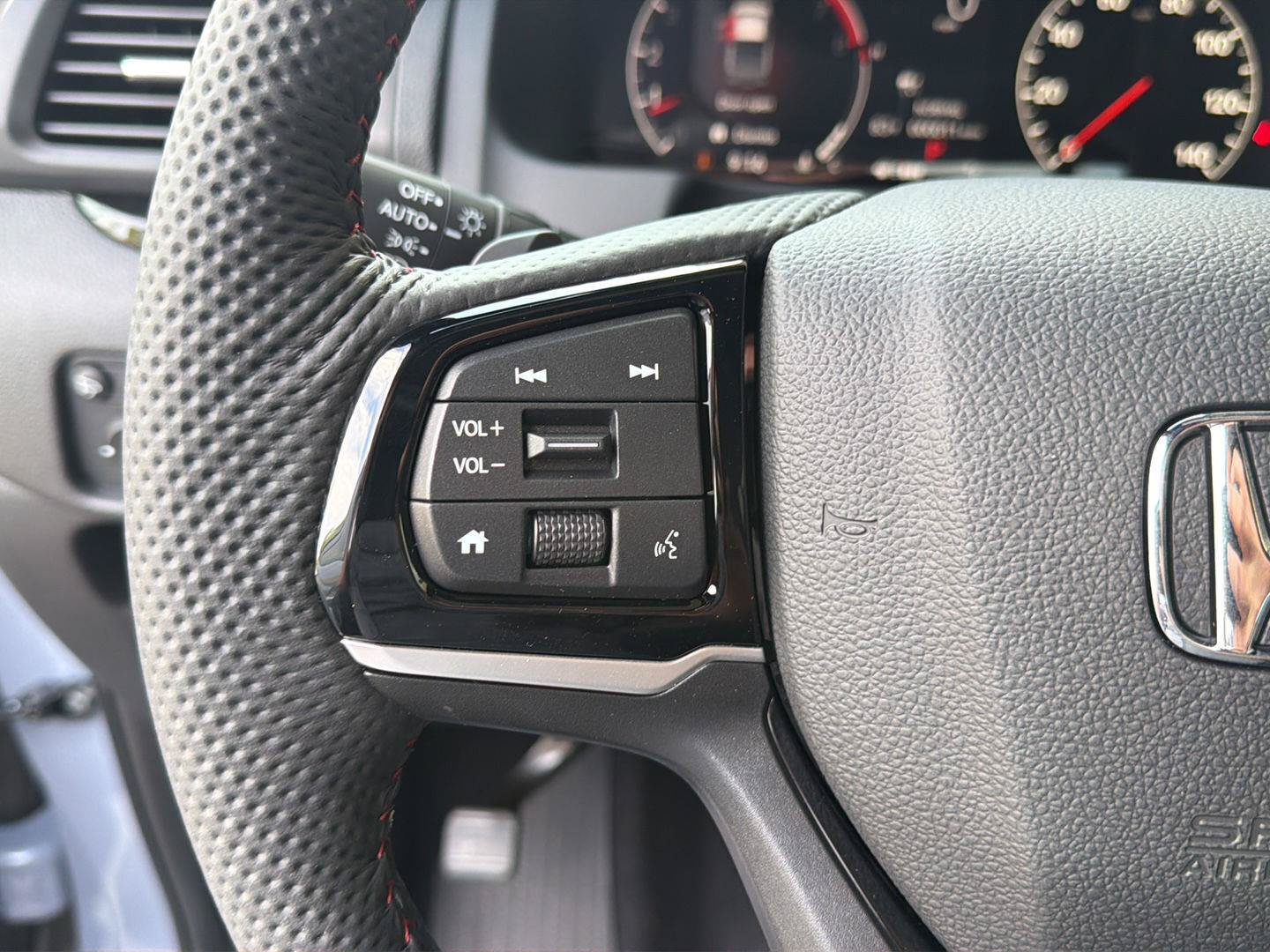 New 2026 Honda Ridgeline Black Edition image 22