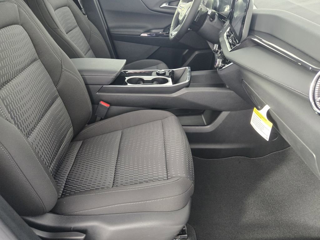 New 2026 Chevrolet Equinox LT w/ Safety and Technology Package image 17