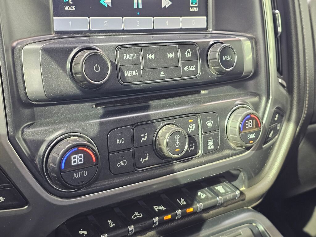 Used 2015 Chevrolet Silverado 3500 LTZ image 26