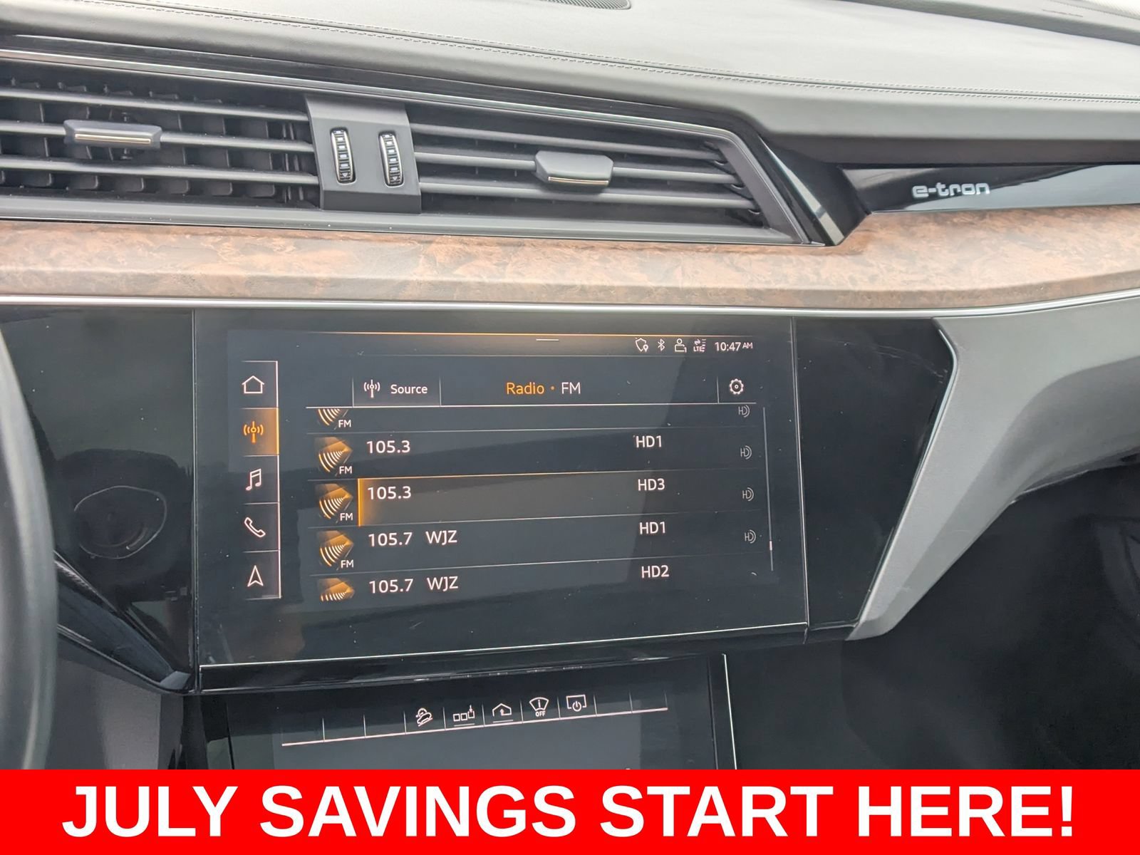 Used 2019 Audi e-tron Prestige w/ Prestige Package AWD/4WD image 30