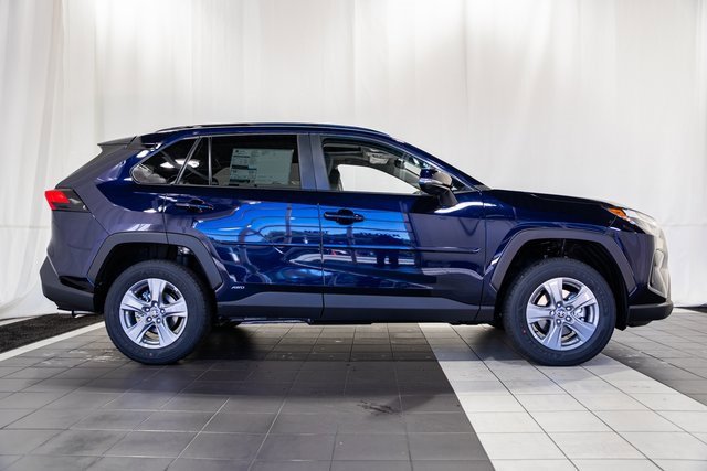 New 2025 Toyota RAV4 XLE image 3