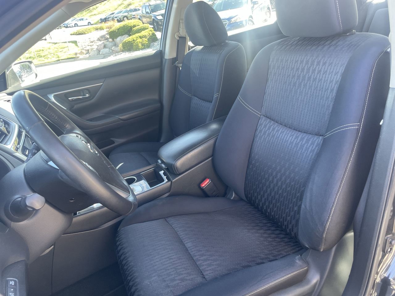 Used 2018 Nissan Altima 2.5 SV image 11