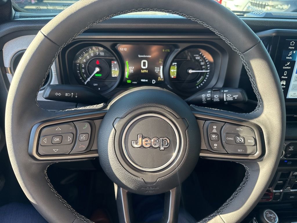 Certified 2025 Jeep Wrangler Willys 4xe image 18