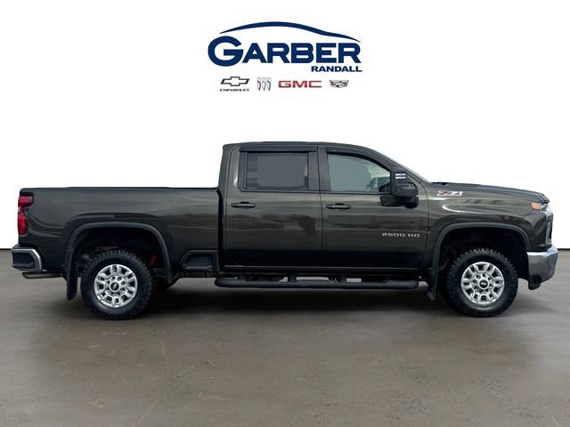 Used 2022 Chevrolet Silverado 2500 LT w/ Convenience Package image 6