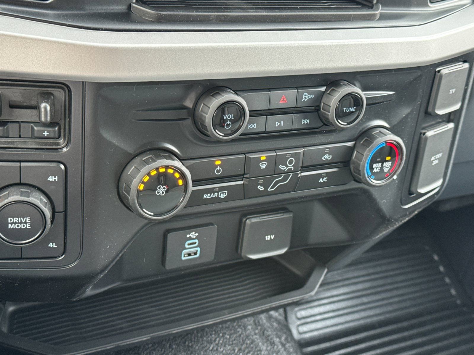 New 2026 Ford F450 XL w/ XL Chrome Package image 19