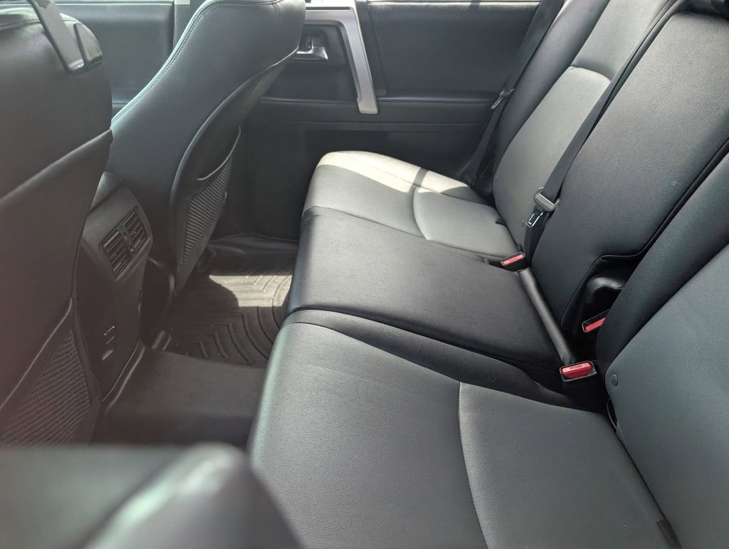 Used 2018 Toyota 4Runner SR5 Premium RWD image 6