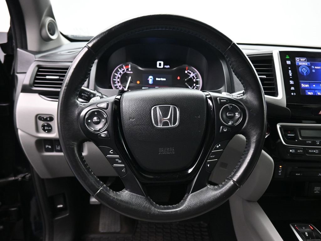 Used 2016 Honda Pilot Touring image 15