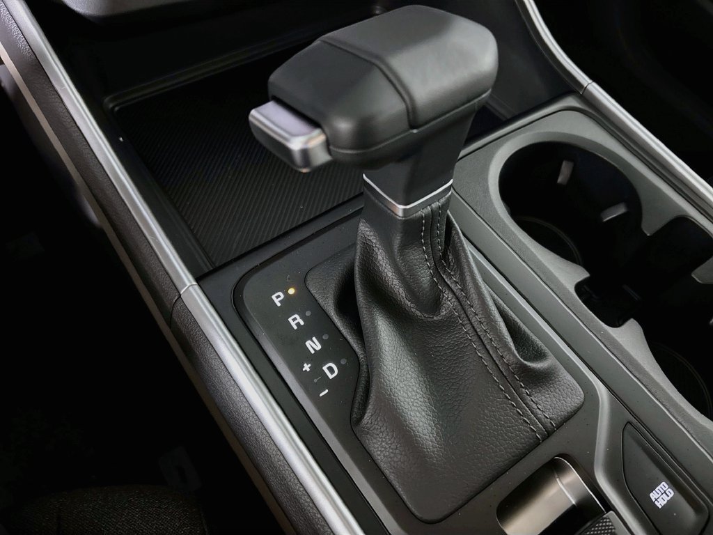 New 2027 Kia Carnival LX FWD image 18