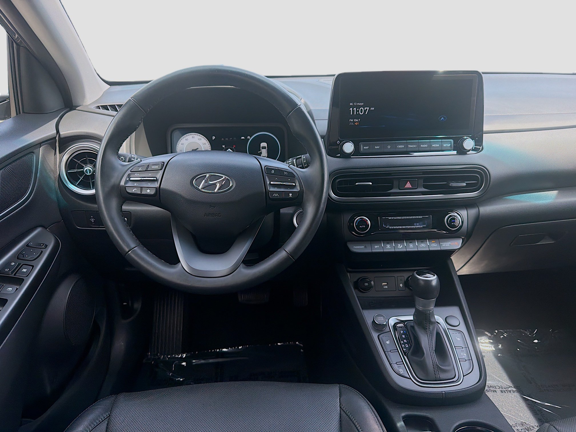 Used 2023 Hyundai Kona Limited w/ Cargo Package FWD image 19