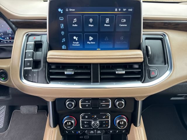 Used 2024 Chevrolet Tahoe Premier w/ Premium Package AWD/4WD image 17