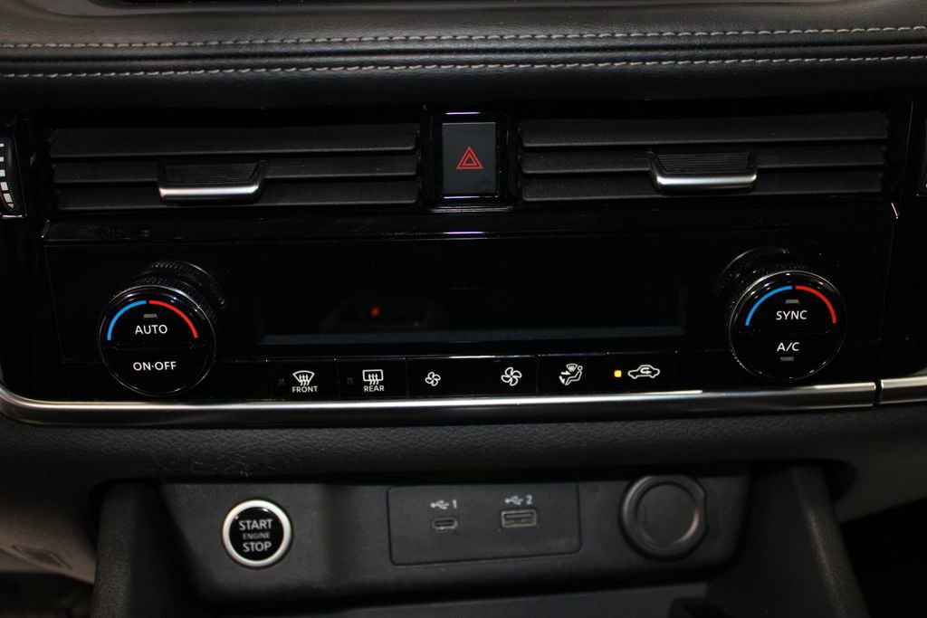 Used 2022 Nissan Rogue SV image 40