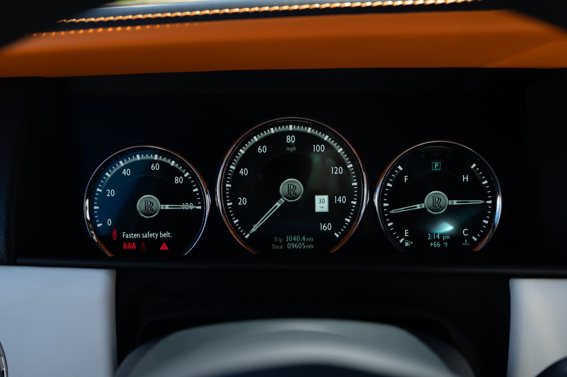 Used 2022 Rolls-Royce Cullinan w/ Cullinan Package image 11