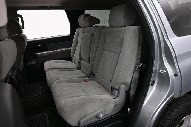 Used 2017 Toyota Sequoia SR5 AWD/4WD image 26