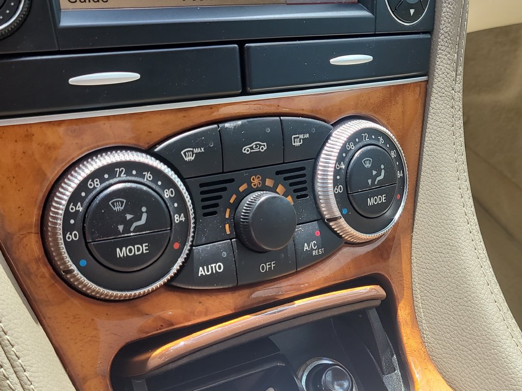 Used 2009 Mercedes-Benz SL 550 image 20